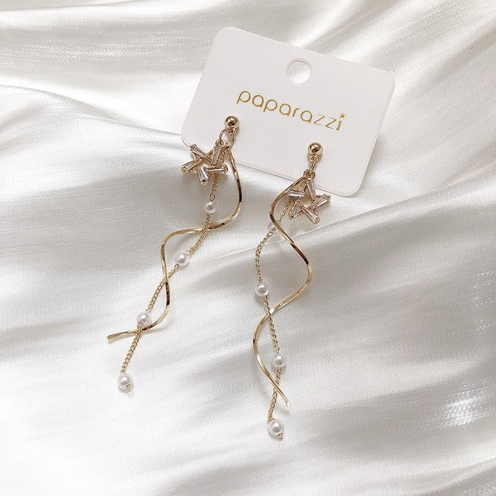 ラウンドインライン&パール ピアス ¥1,000 #ブレスレット #バングル #チェーンブレス #チェーンブレスレット #accessories #jewerly #イヤリング #ピアス #アクセサリー #ファッション #アクセサリー #ジュエリー #アクセ #プチプラ #かわいい #オシャレ #オシャレさんと繋がりたい #おしゃれ #おしゃれさんと繋がりたい #japan #韓国系ファッション #韓国系コーデ #チェーンアクセサリー #今日のコーデ #コーディネート #プチプラ #プチプラコーデ
