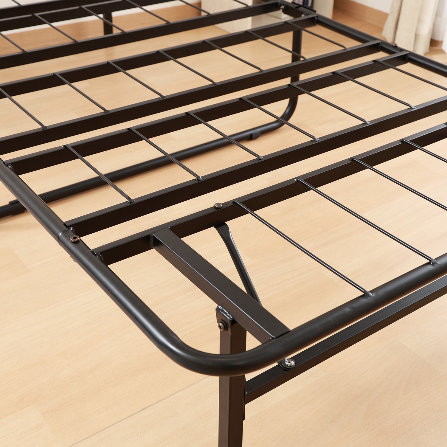 折りたたみパイプベッド (S)黒 来客用に購入しましたが使わないため出品します 工具不要 折りたたみパイプベッド | すべての商品 | UTOPIE（ユトピー）